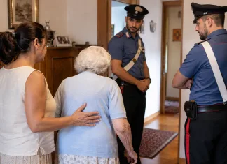 Badantă din Italia, salvează bătrâna din mâinile escrocilor. Hoțul a sărit de la balcon 60943b87-1a7c-4cfa-a034-995adf4108f5