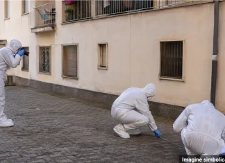 Moarte misterioasă în Italia: un român a fost găsit mort în curtea unui bloc. Încerca să intre în apartamentul unei femei pe care o cunoștea 1