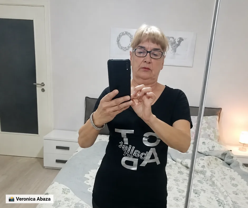 4 4