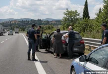 O româncă din Italia și-a răpit nepoata de 10 zile din spital și a încercat să fugă cu ea în România FB POST & STORY - 1