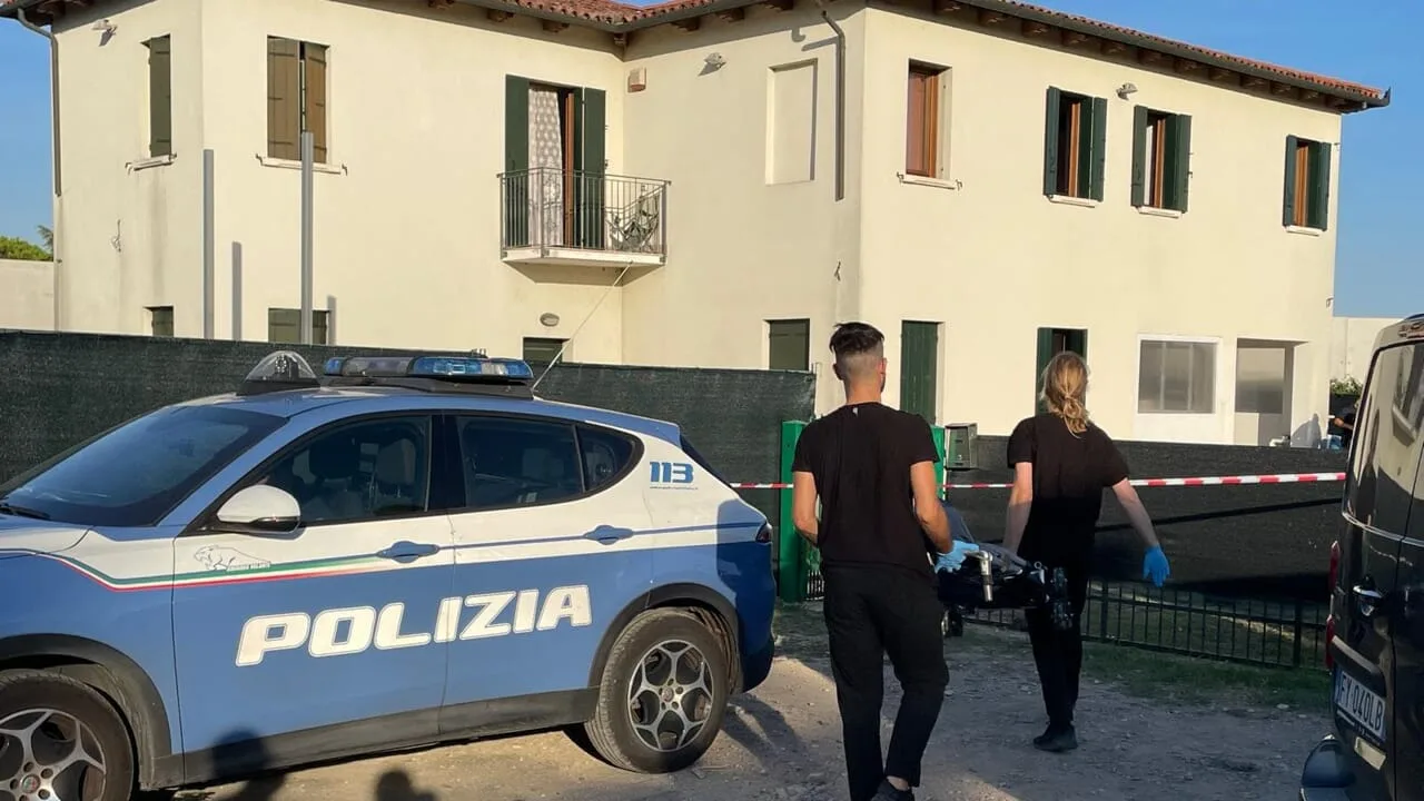 Il recupero della salma in via Triestina Il recupero della salma in via Triestina